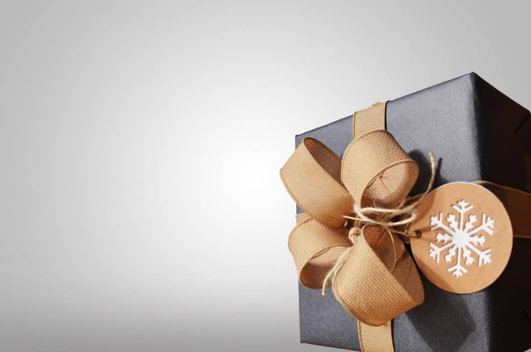 holiday gifts - last minute best gifts for men