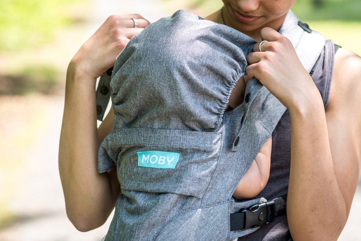 Benefits Of Babywearing For Young New Moms