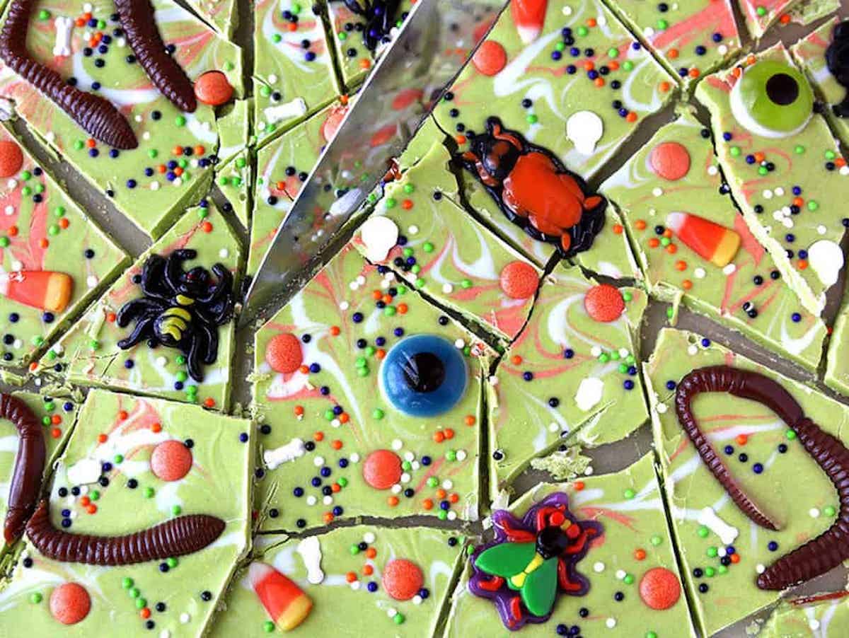 31 Scary Good And Super Easy Halloween Treats