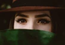 Eyebrow Threading Vs. Waxing