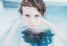 How To: Introduce Your Child To A Swimming Pool