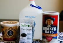 Toddler Eating: Chia and Oatmeal Yogurt Breakfast Jars Toddler Eating: Chia And Oatmeal Yogurt Breakfast Jars