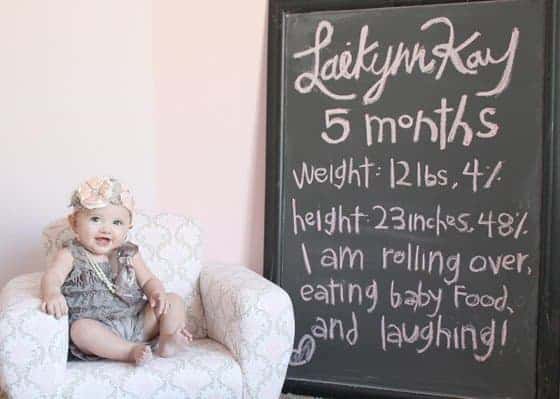 Baby S 1st Year Creative Monthly Baby Photo Ideas Read Now