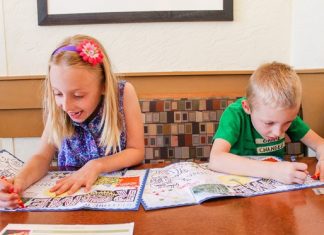 Electronic-free Ideas To Keep Kids Busy At A Restaurant