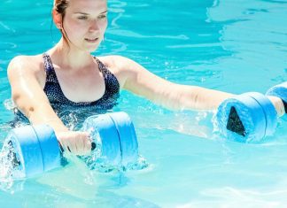 10 Effective Pool Exercises For Mom