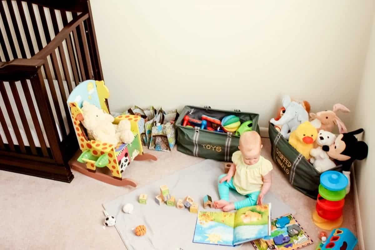 https://dailymom.com/portal/wp-content/uploads/2014/06/Playroom-inside-a-nursery-2.jpg