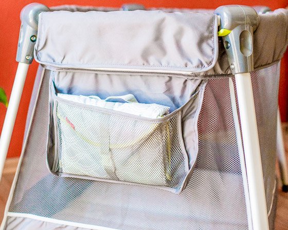 Fisher price ultra hotsell lite travel crib