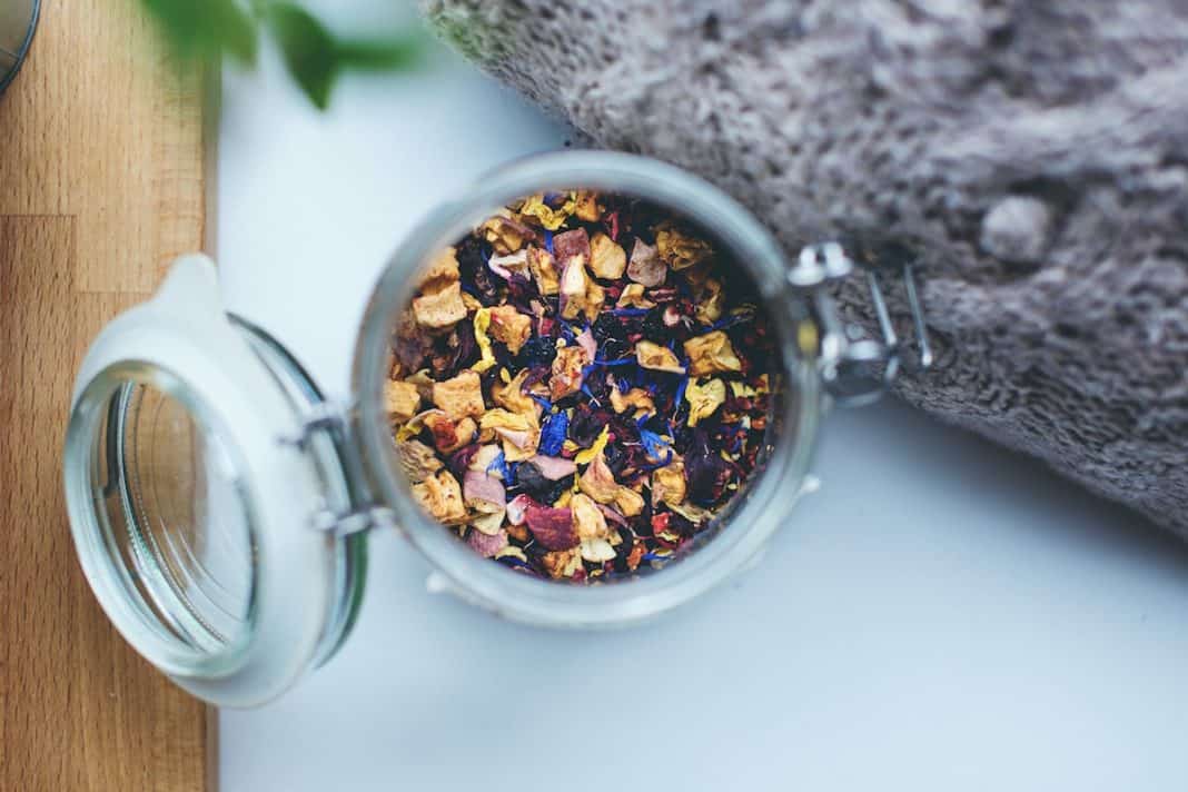Easy Homemade Autumn Potpourri