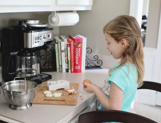 Mess-Free Peanut Butter Mixer - Montessori Services