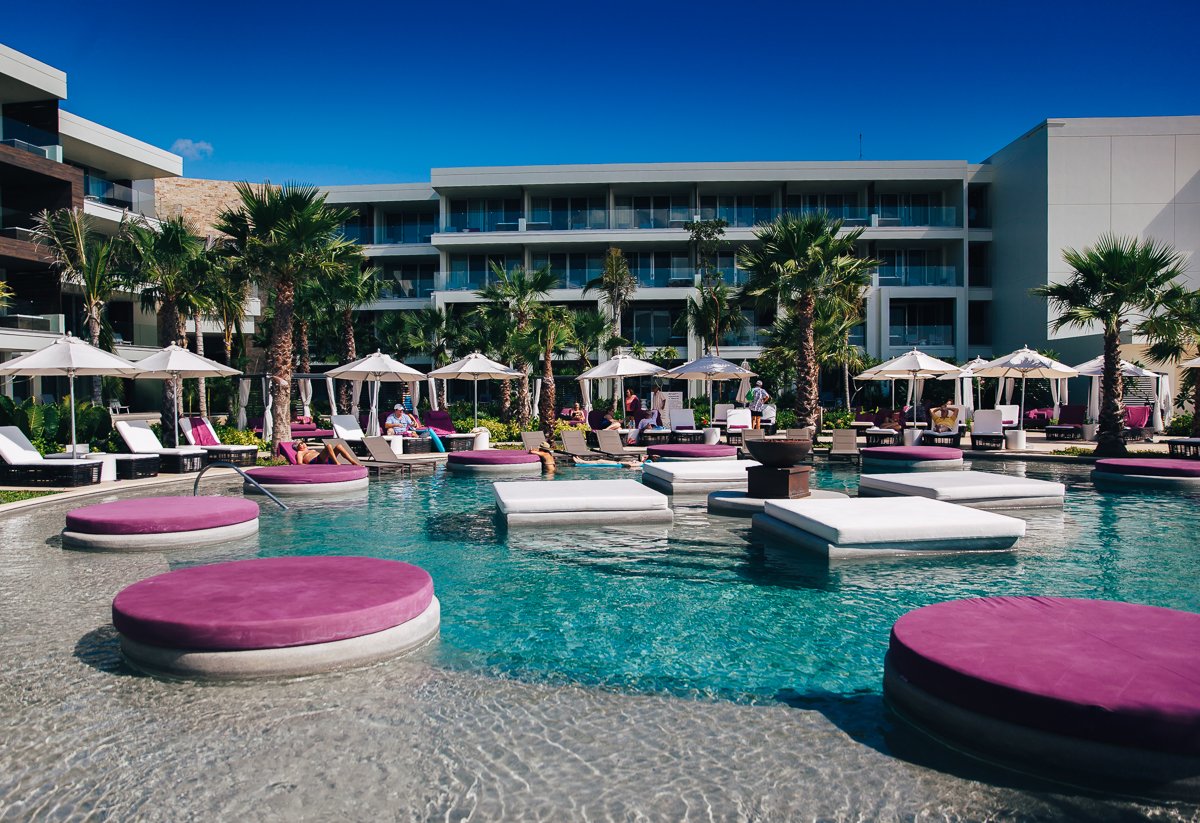 Breathless-Riviera-Cancun-Resort13