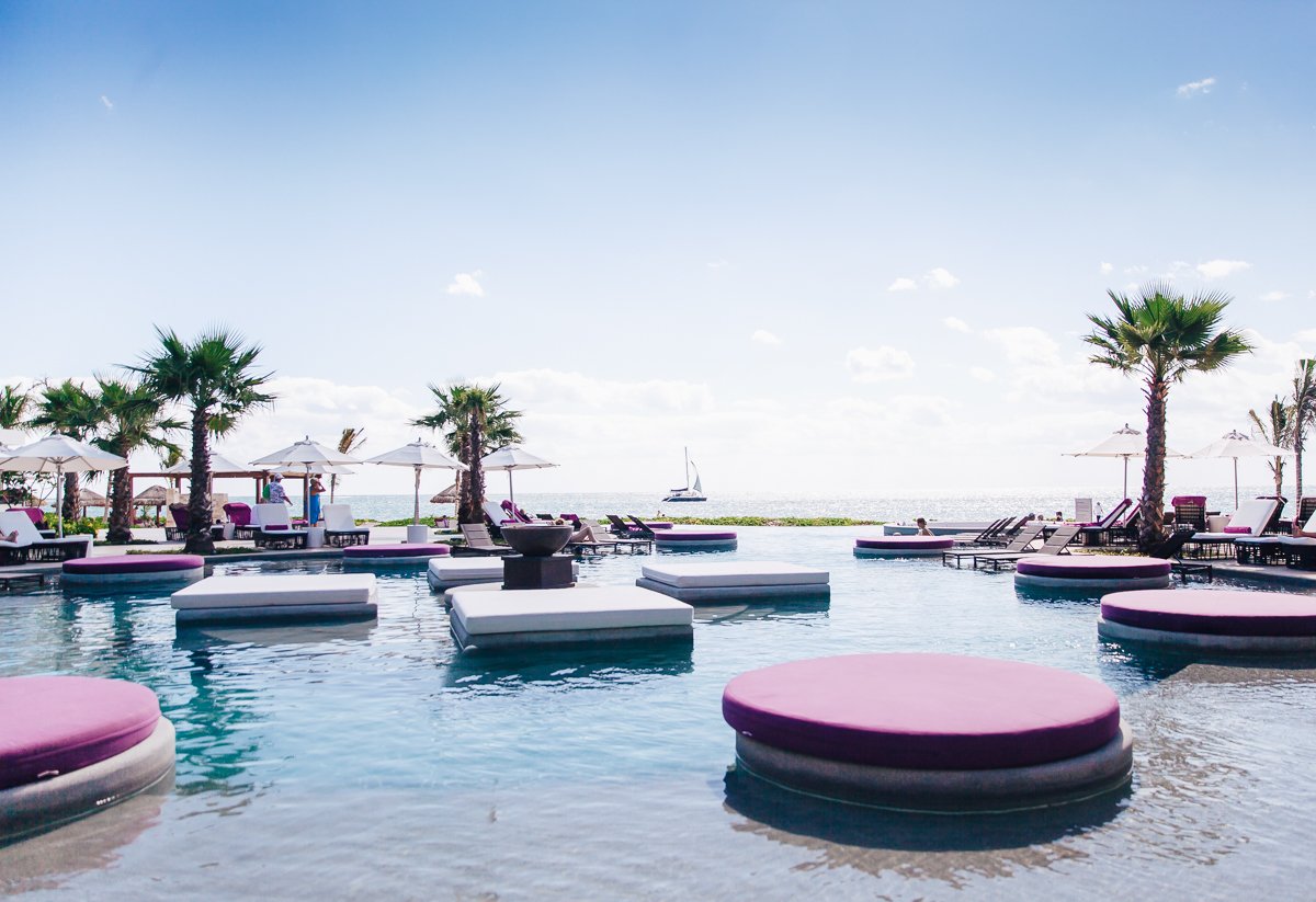 Breathless-Riviera-Cancun-Resort14