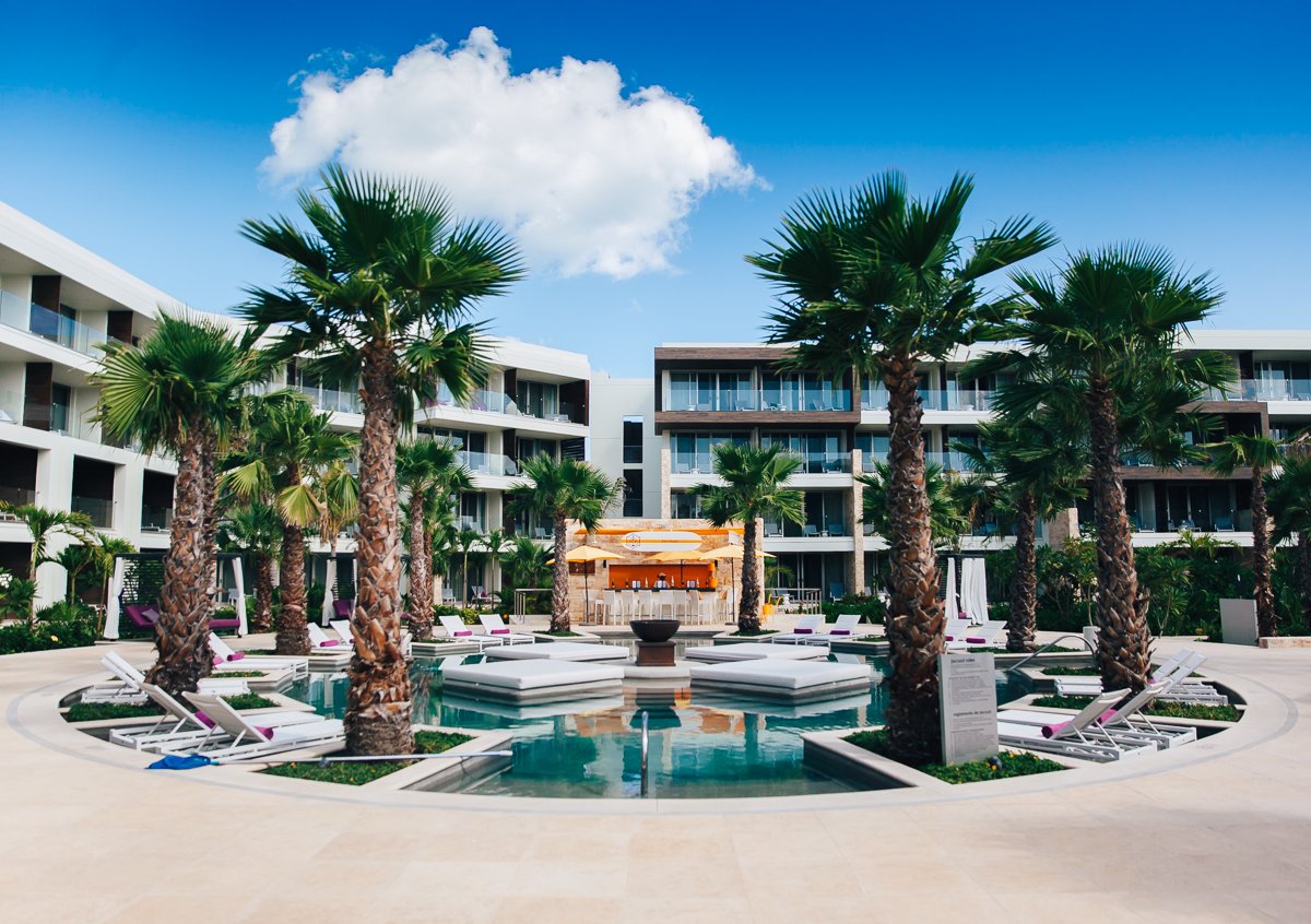 Breathless-Riviera-Cancun-Resort18