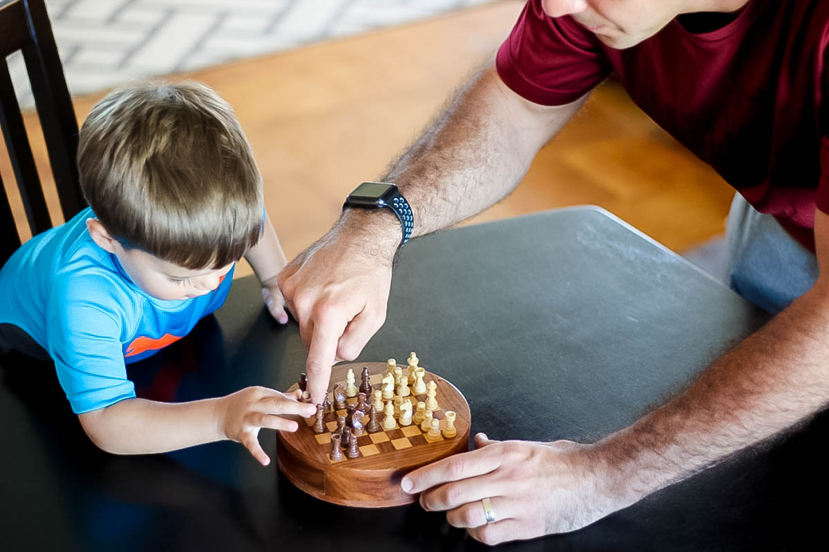 10 benefits of teaching kids to play chess - Woochess-Let's chess