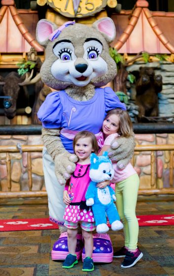 Tackling Great Wolf Lodge Kansas City Like A (Mom)Boss 31 Daily Mom, Magazine For Families