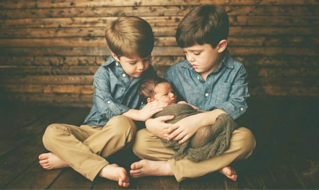 daily-mom-parent-portal-happy-boy-mom