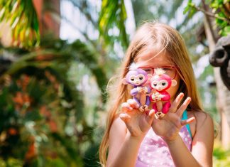 Fingerlings Review: Daily Kids Review Toys