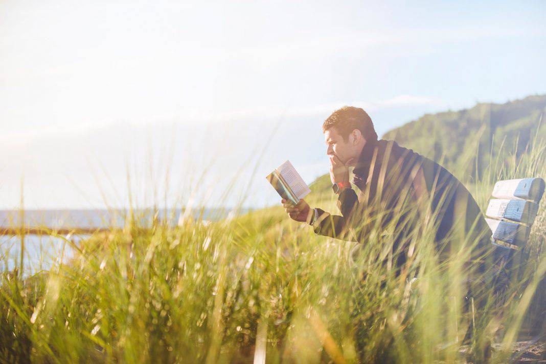 10 Books Every High School Student Should Read Before Graduation