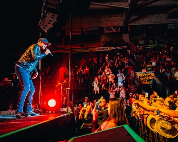 Dm Concert Series: Cole Swindell