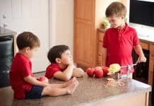 8 Fun Ways For Your Kids To Help With Thanksgiving Dinner