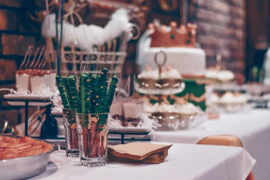 3 Ways To Enjoy Holiday Parties With Food Sensitivities