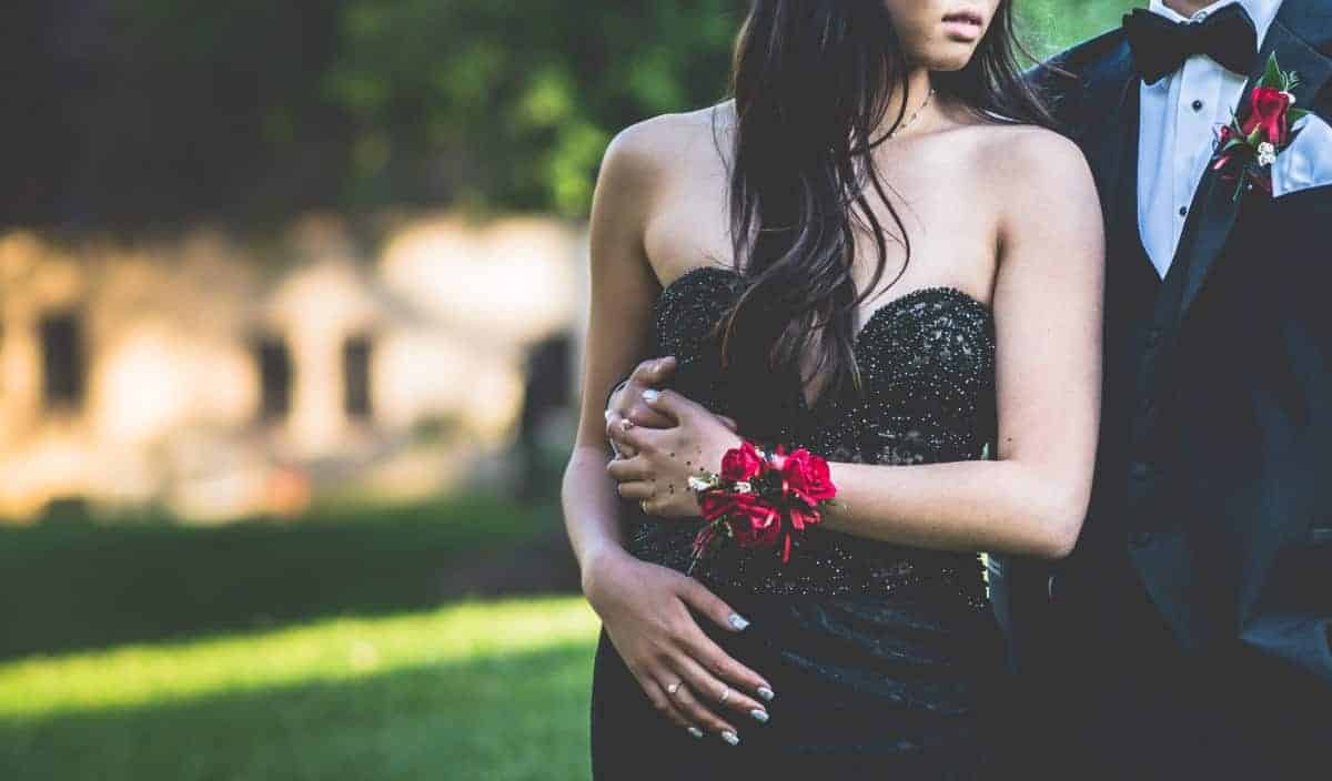 3 Key Tips For Helping Your Daughter Get Ready For Prom