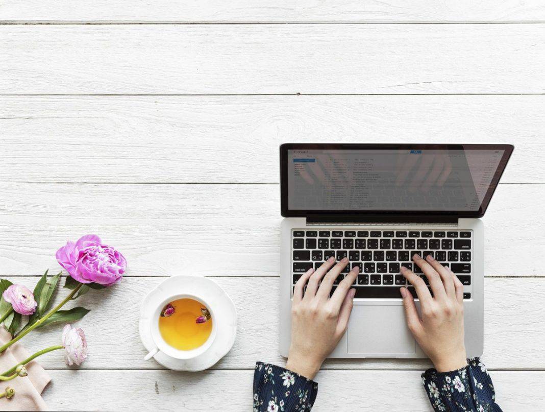 11 Mom Blogs You Can't Parent Without