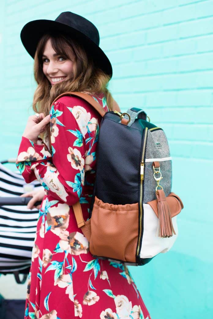 Ir Bossbackpack Coffeecream Lifestyle 11
