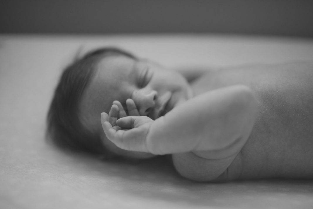 Daily Mom Spotlight- Baby Home Air Bassinet
