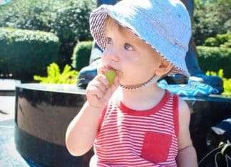 4 Reasons To Try Baby Led Weaning