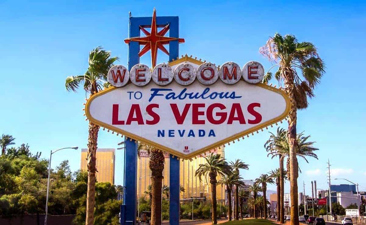 Planning A Vegas Girls Trip In Your Thirties