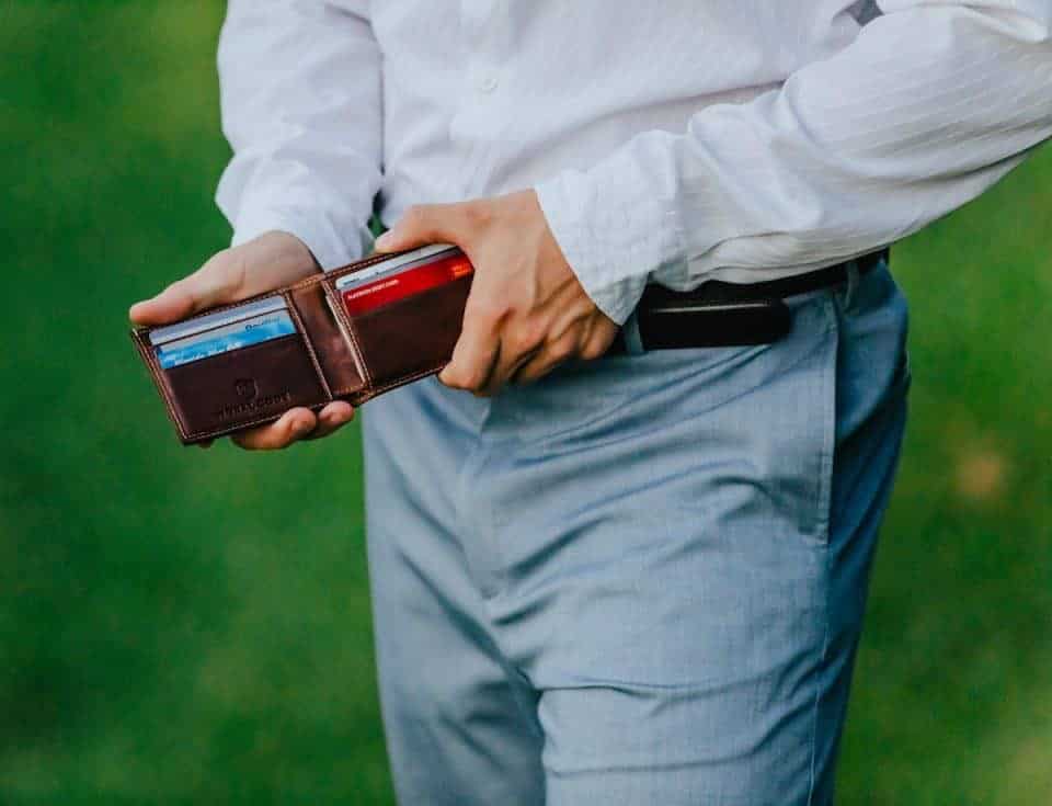 Moral-Code-Wallet-Fathers-Day-Gift-Guide (4)