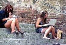 20 Tips For A Positive Relationship With Social Media