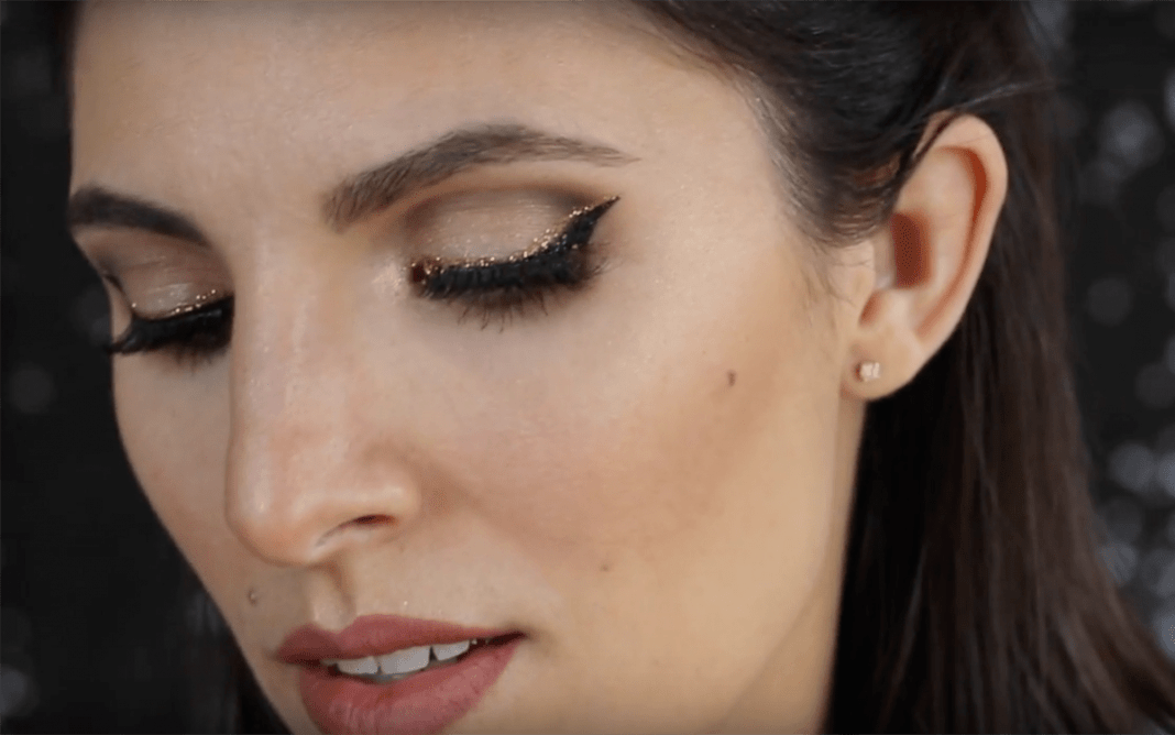 2 Festive Glitter Looks You Need To Try