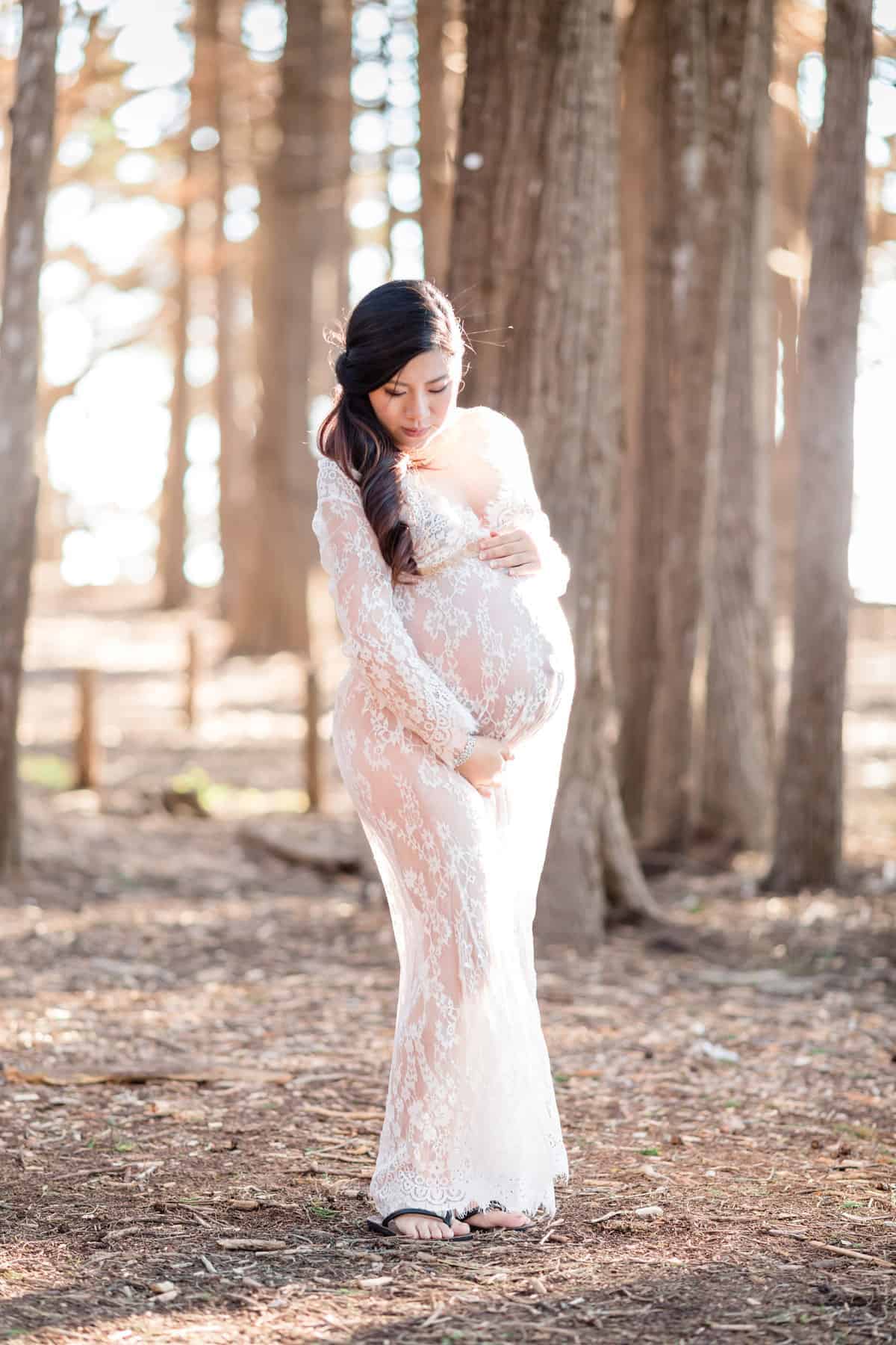 Seraphine: The Best 5 Maternity Dresses For Your Photoshoot