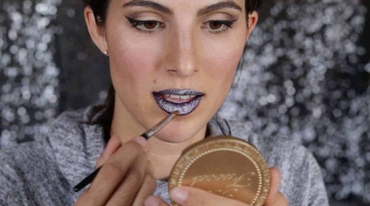 How To Rock Glitter Lips For Halloween
