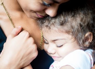 7 Ways To Handle Breastfeeding Challenges