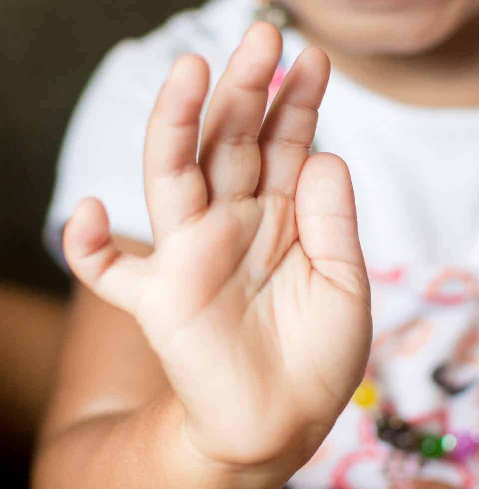 breastfeeding challenges – fingers