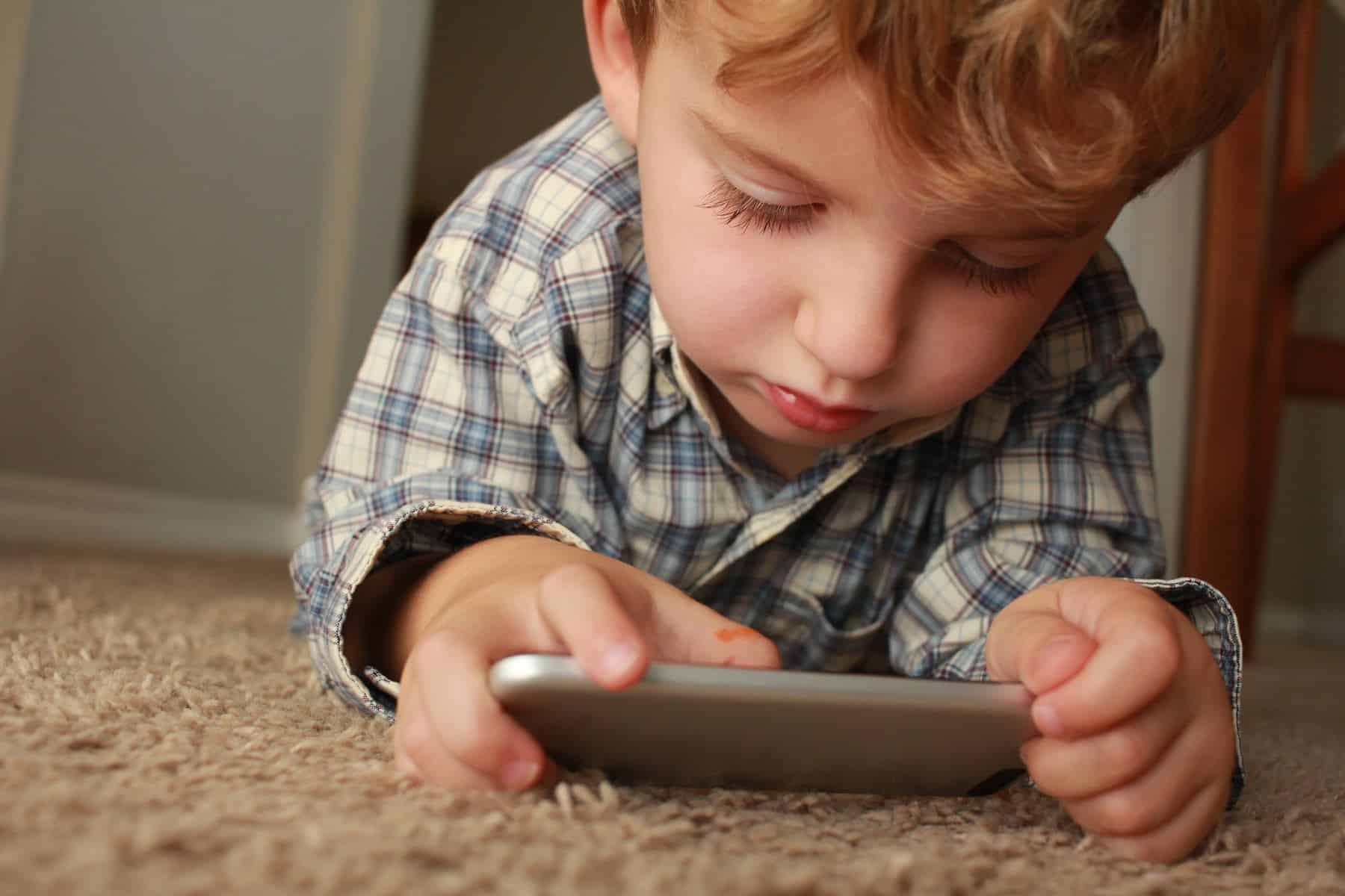 Daily Mom Parent Portal 7 Benefits Of Exposing Young Children To Modern Technology 1