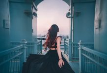 gown