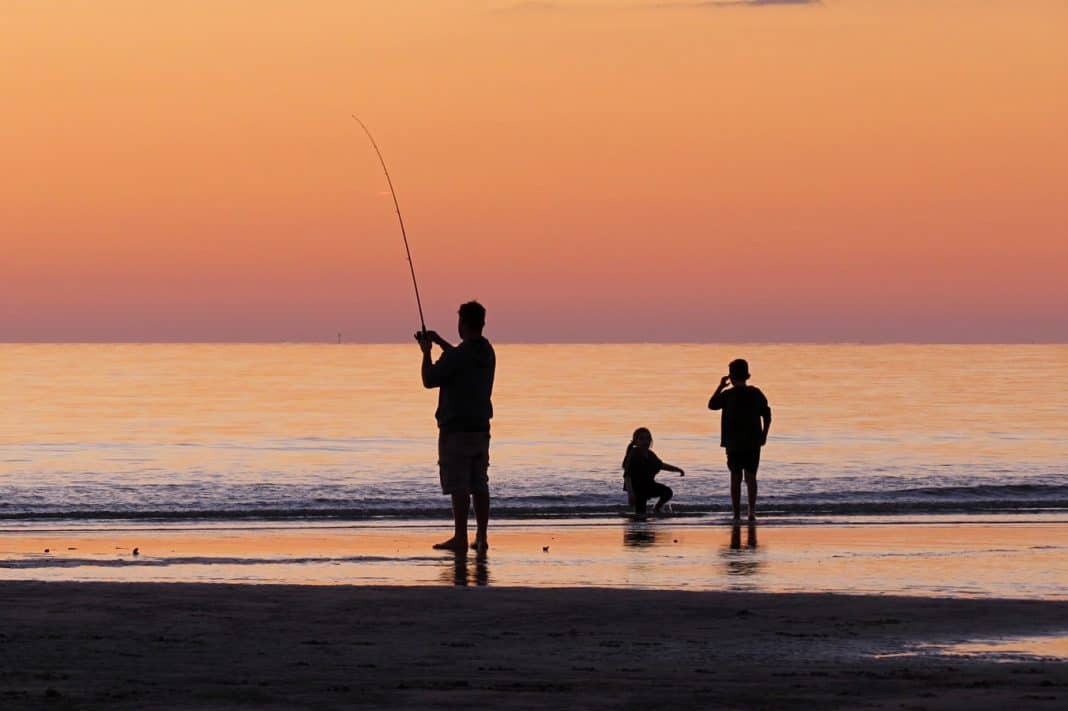 A Father’s Guide To Teaching Children How To Fish A Father’s Guide To Teaching Children How To Fish
