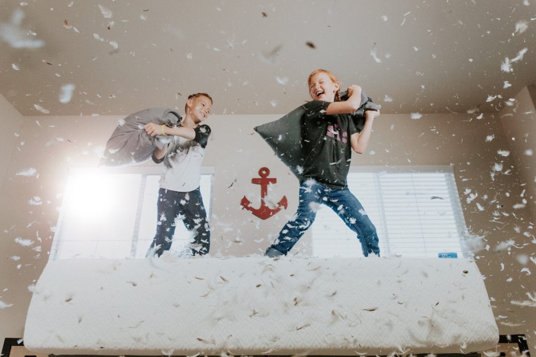 13 Fun And Memorable Things To Do At A Sleepover