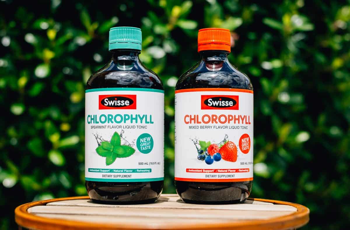Why You Should Be A Taking A Liquid Chlorophyll Supplement Daily