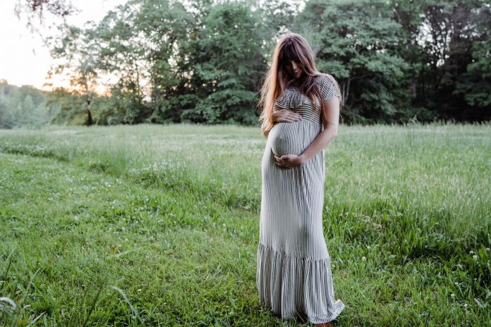 9 Tips For Surviving A Hot Summer Pregnancy