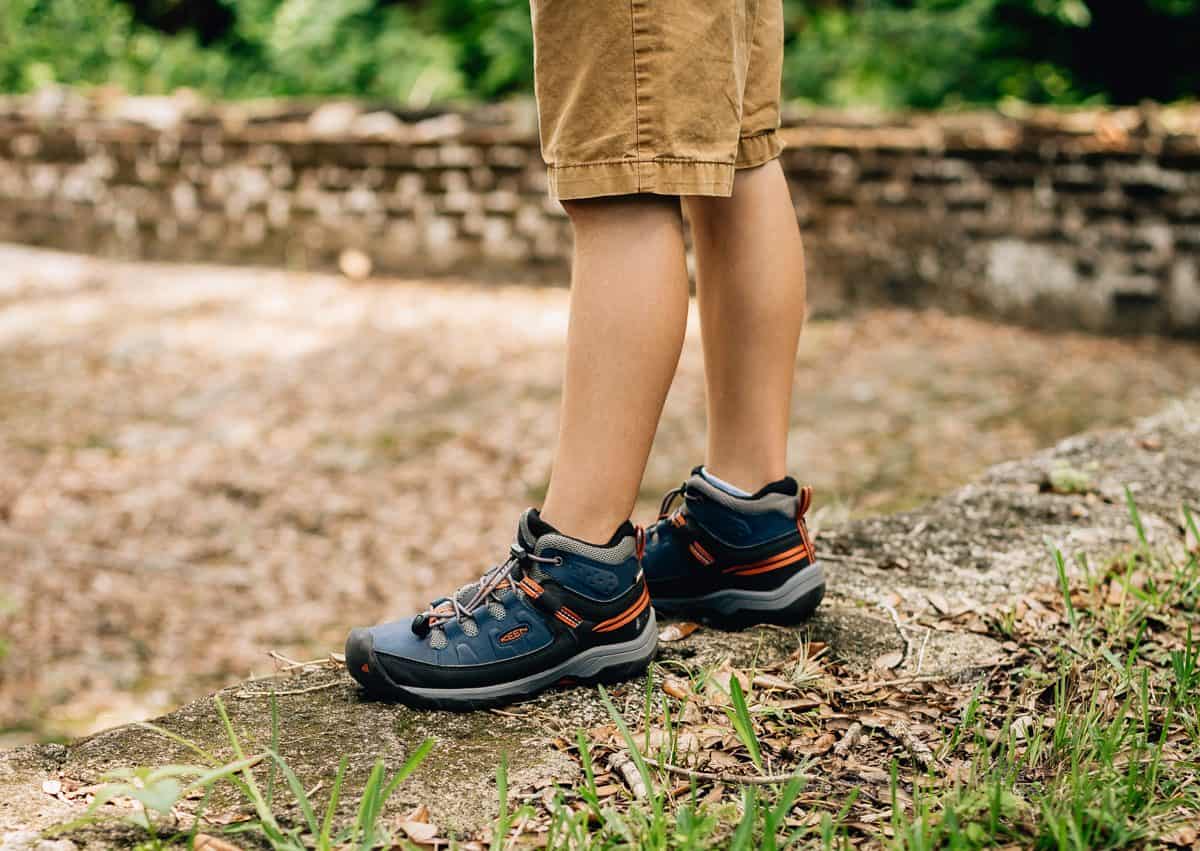 5 Tips For Family Hiking This Summer