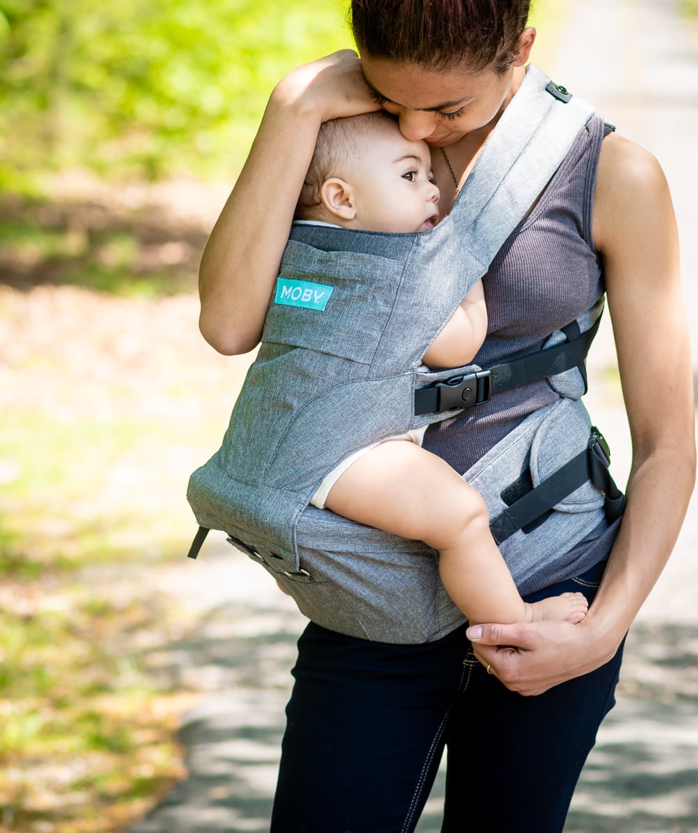 Benefits Of Babywearing For Young New Moms