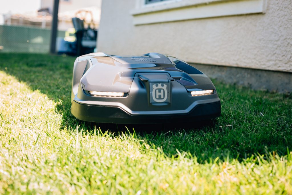 A Robotic Lawn Mower Is A Thing And Yes, You Need One
