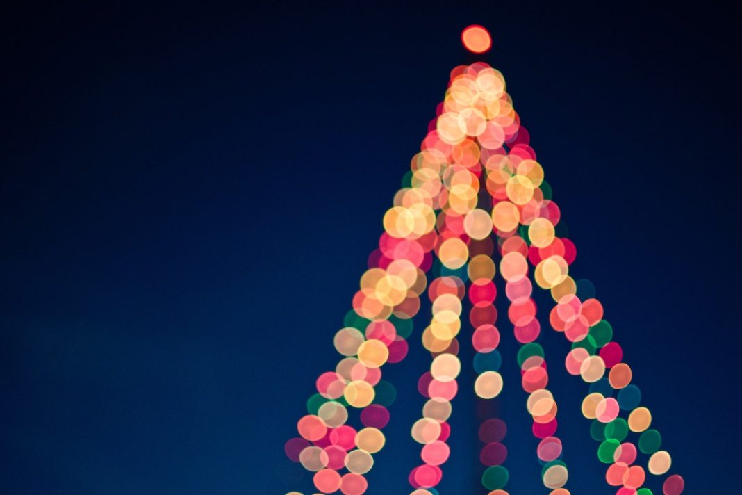 10 Original And Entertaining Christmas Party Games