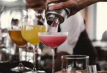 10 Bubbly Cocktails To Ring In The New Year