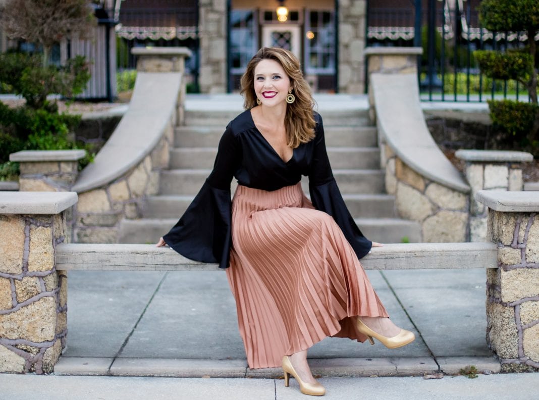 daily-mom-parents-portal-luluFI2 10 Holiday Dresses And Outfits Perfect For This Season