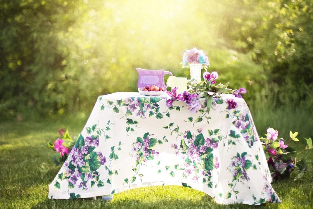 6 Captivating Diy Garden Party Ideas